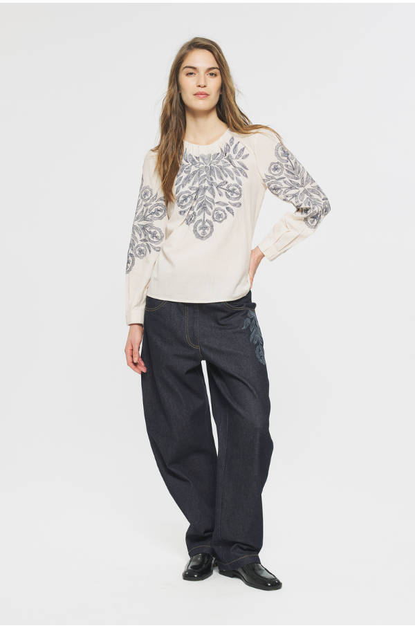 Blusa in cotone con ricami