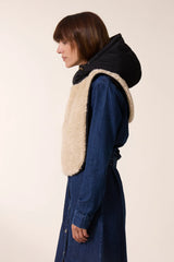 Cappuccio/gilet in eco fur reversibile