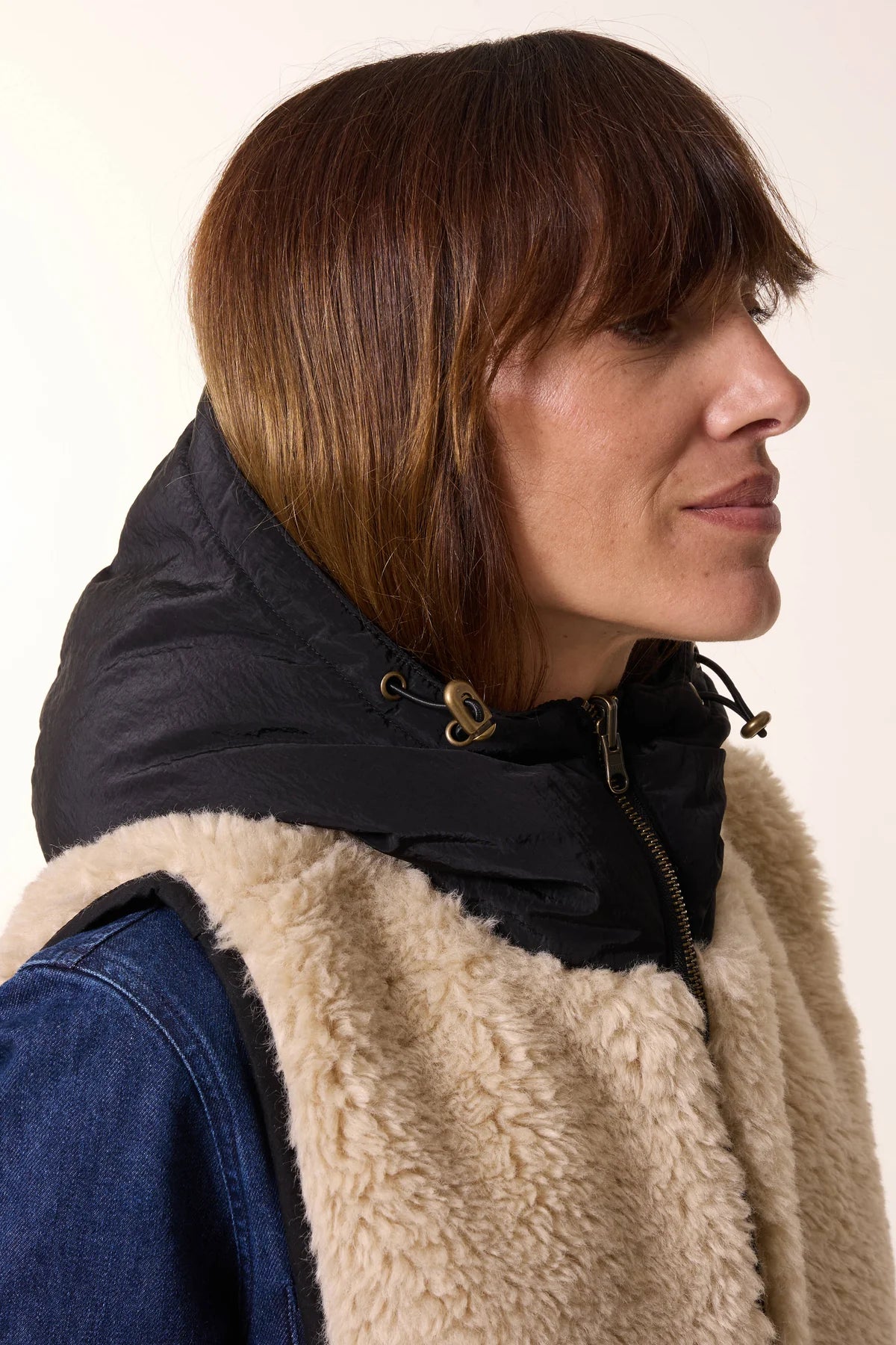 Cappuccio/gilet in eco fur reversibile